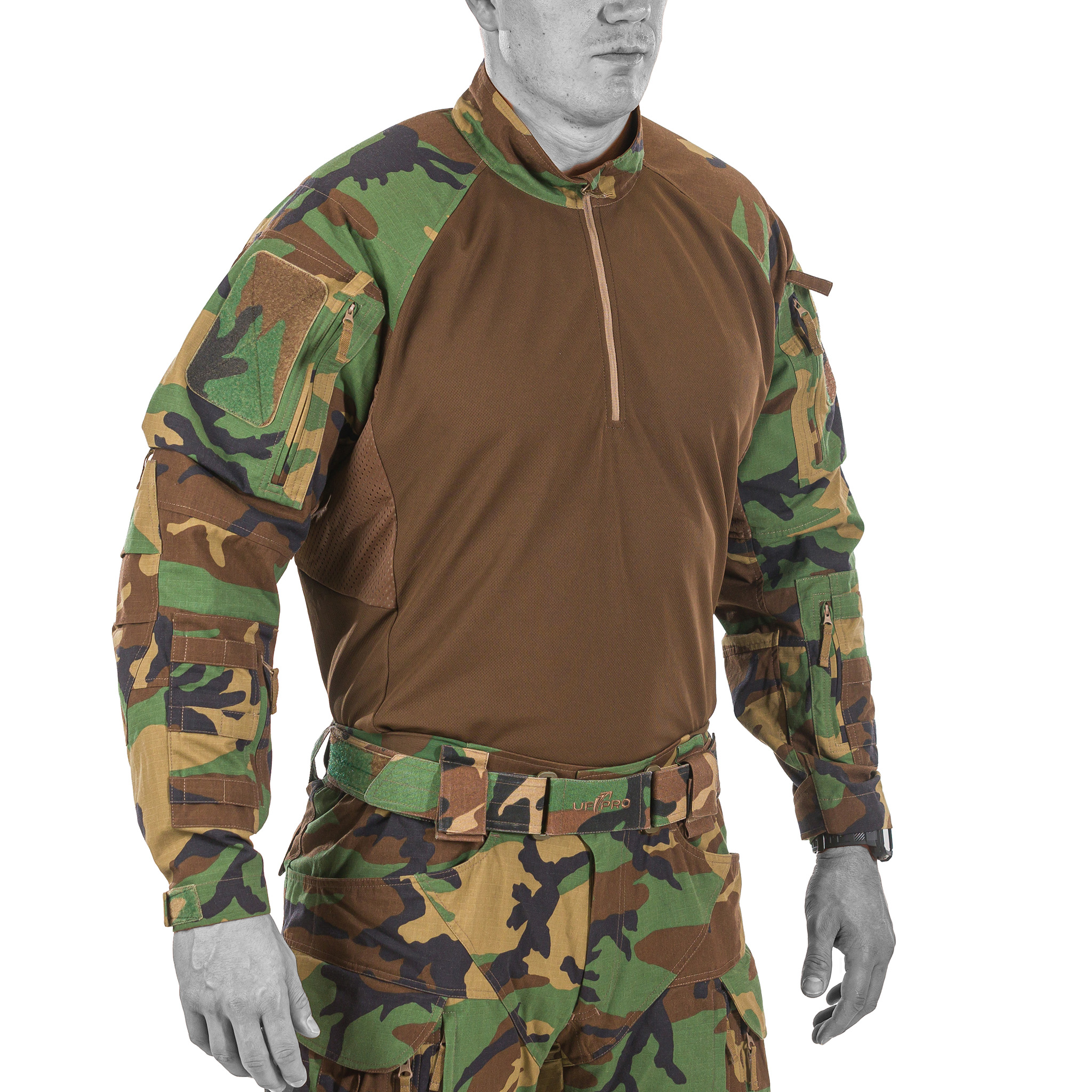 striker xt WOODLAND